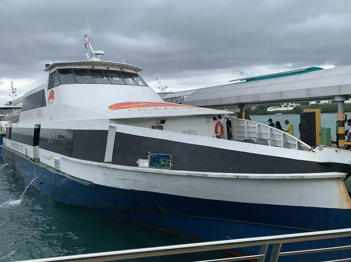 菲律賓宿霧 OceanJet 渡輪交通攻略|票價、換錢、時刻表與訂票教學
