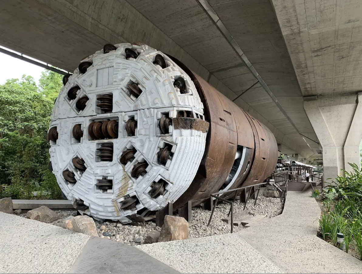 宜蘭頭城TBM公園超大隧道鑽掘機