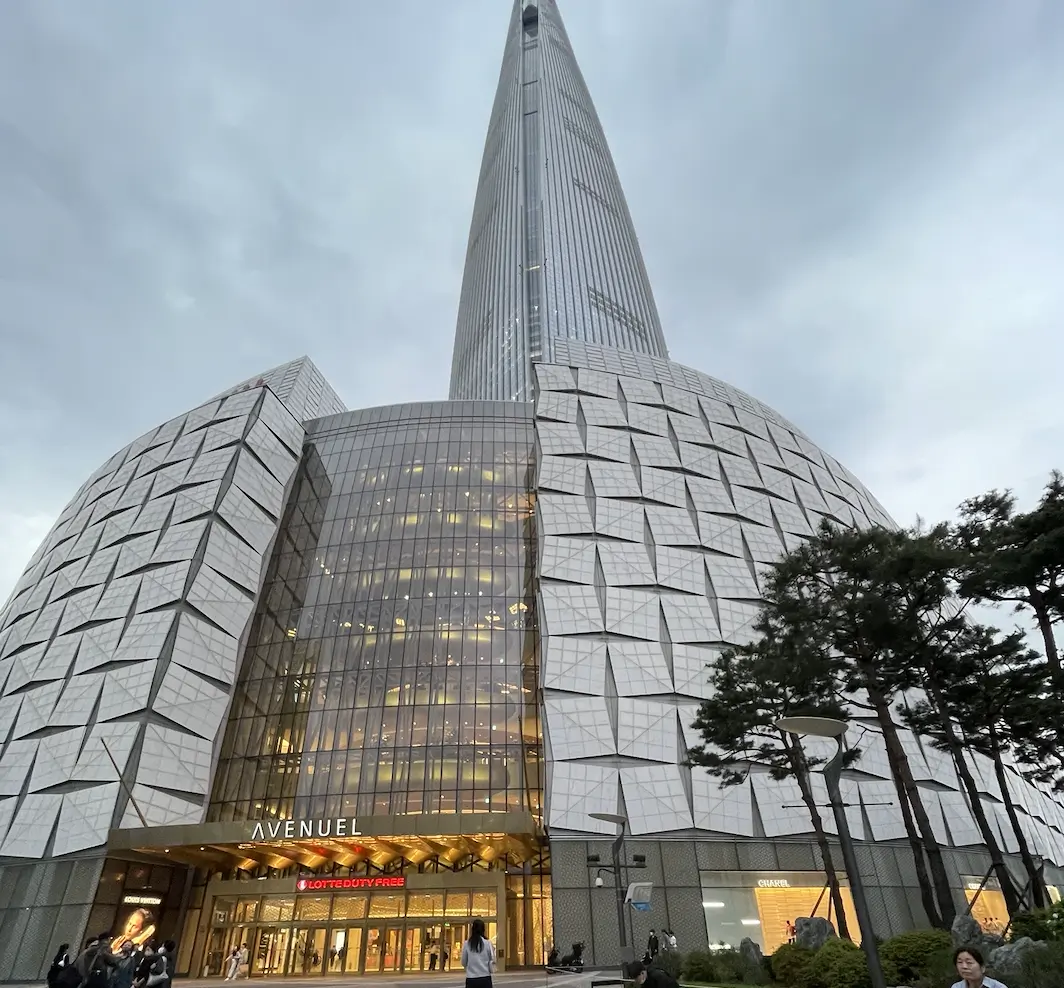 首爾樂天世界塔驚奇之旅