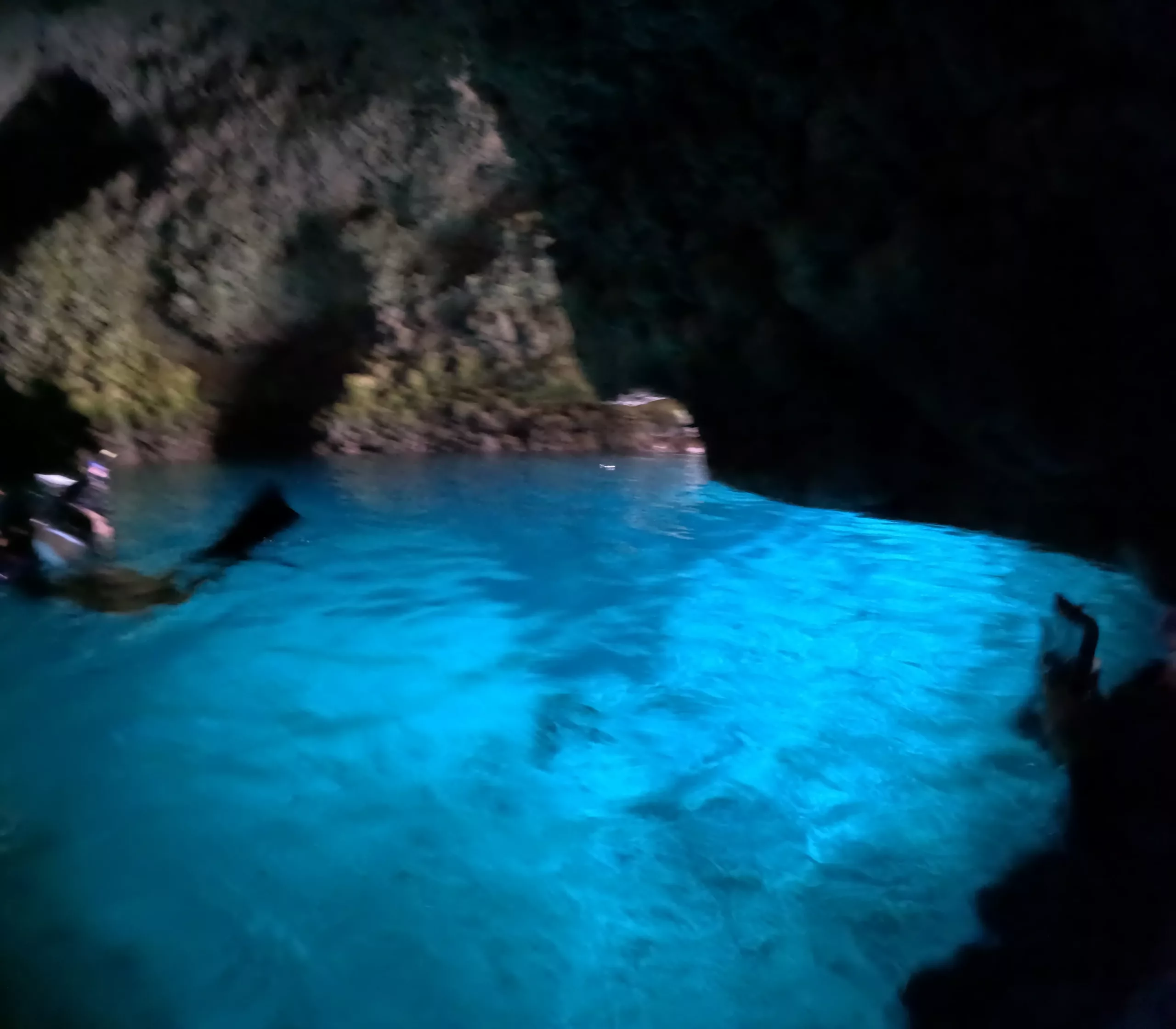 沖繩藍洞浮潛全攻略：最佳浮潛時間、行前準備與注意事項