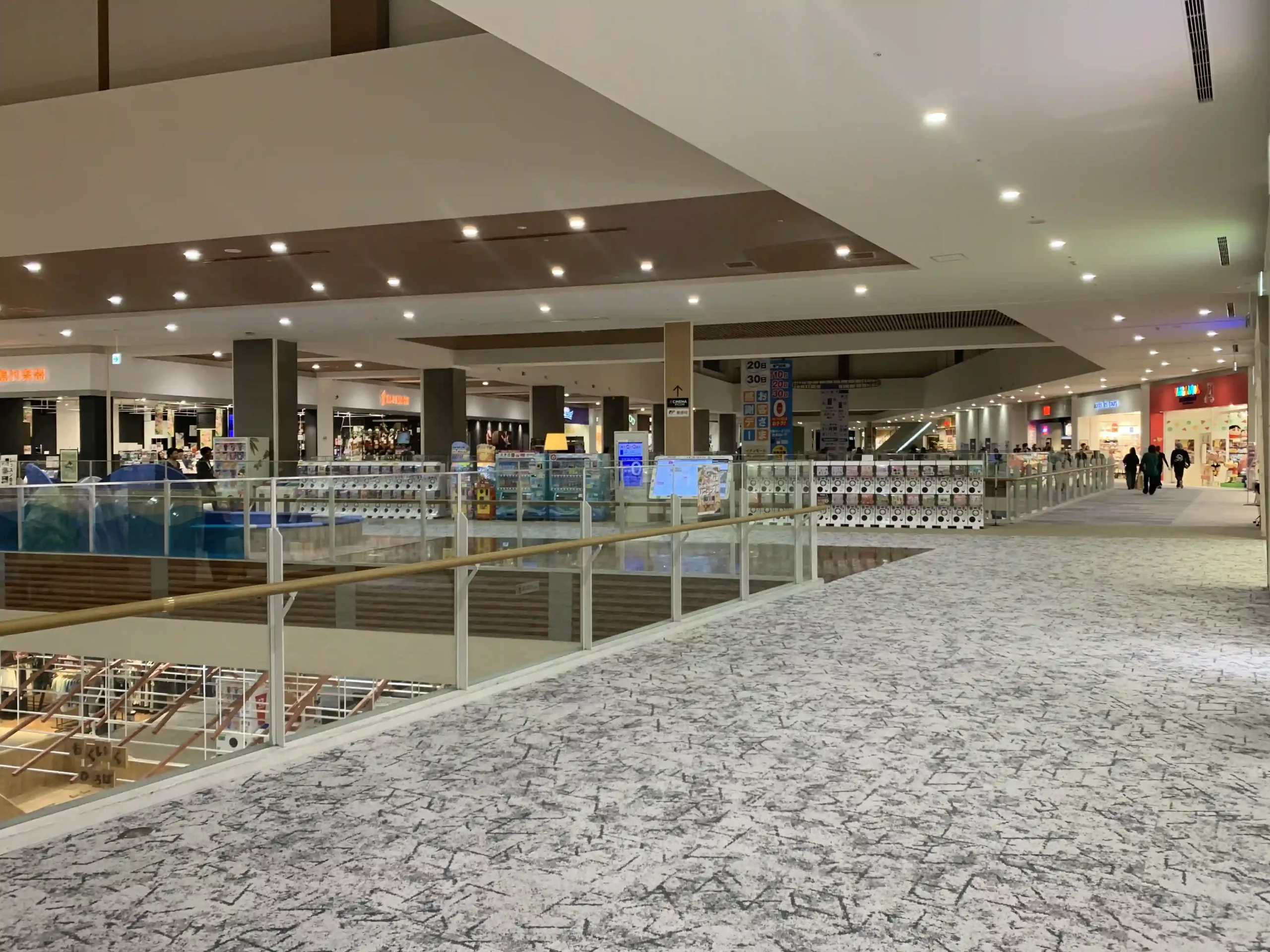 沖繩AEON Mall Okinawa Rycom全攻略|最大百貨公司、寶可夢中心、UNIQLO、卡牌店必逛指南
